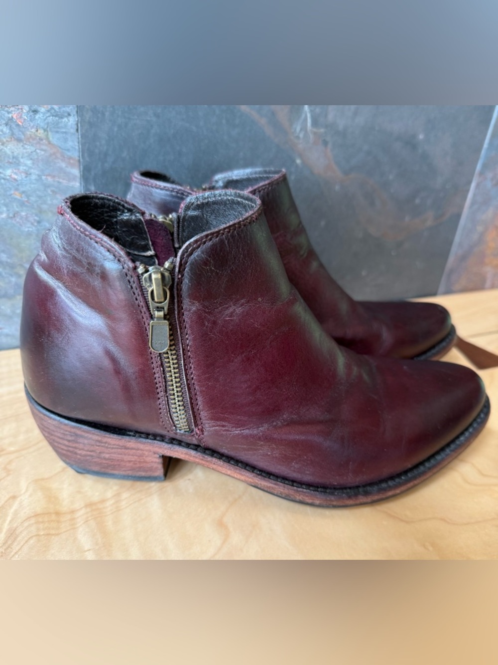 LibertyBlack twin zip booties, 8.5, deep maroon shade, EUC, Mexico, sturdy - Picture 3 of 16